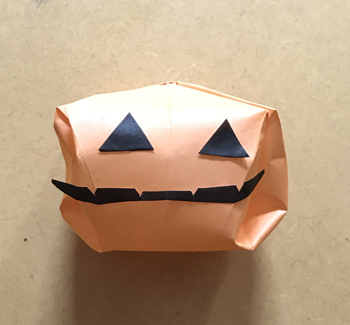 ハロウィン　折り紙　かぼちゃ　立体６.JPG