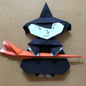 ハロウィン　折り紙　簡単　魔女１.jpg